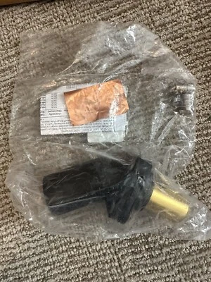 Receptáculo angular Hubbell Hblmrabk, clasificación Nema 3R/4X/12 Foto 1 de 3