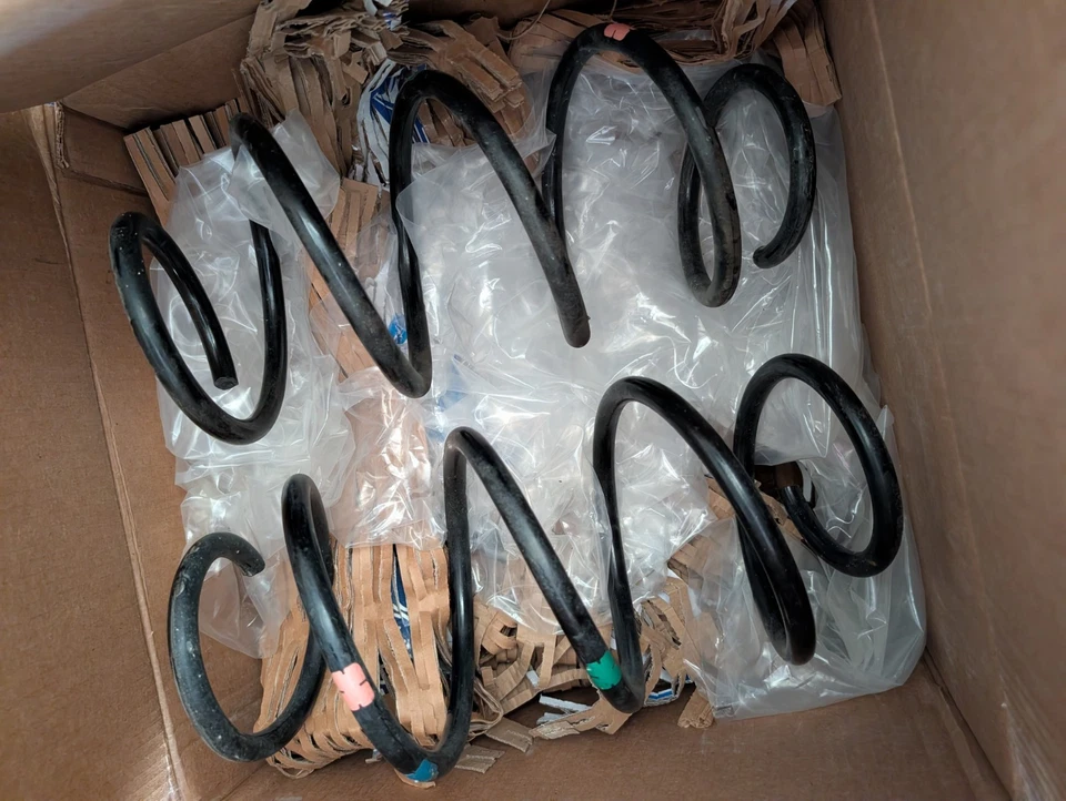 Muelles de suspensión delanteros OEM Subaru Crosstrek 2024 Foto 1 de 1