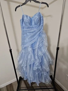 Vestido midi sin tirantes con volantes Say Yes Juniors talla 7/8 $199 (A56) - Imagen 1 de 4