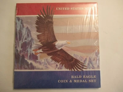 2008 US Mint Bald Eagle Coin & Medal Set, UNC Silver Bald Eagle +  Copper Medal2 - Image 1 of 2