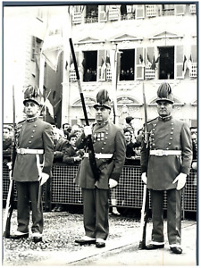 Principauté de Monaco, Parade militaire en Monaco  Vintage silver print Tirage