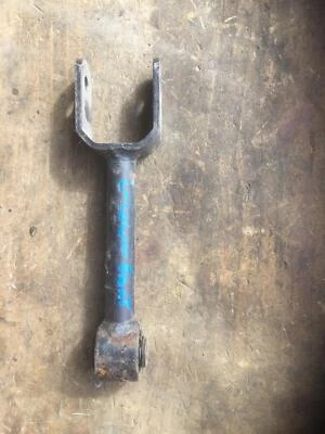 Brazo de control inferior izquierdo Dodge Avenger 13 Foto 1 de 2