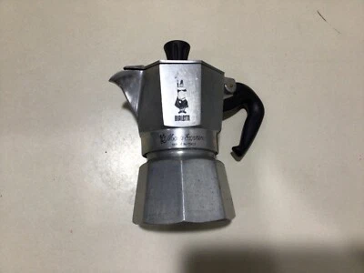 Bialetti Moka Express - Cafetera espresso con estufa - 8 oz usada en excelente estado 5,25 pulgadas de alto Foto 1 de 4