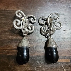 80s Clip dangle Unmarked Vtg Costume Black Color Beads Earrings Silver Tone - Picture 1 of 10