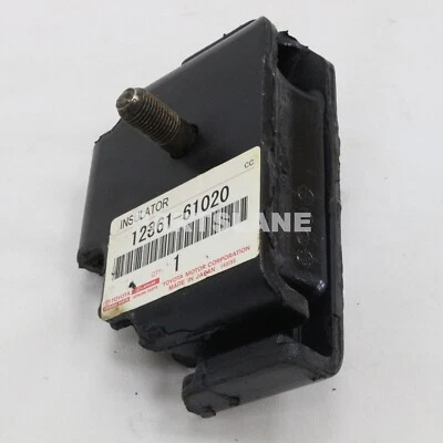Toyota Land Cruiser 1984-1990 OEM Front Engine Mounting Insulator 12361-61020 - Image 1 of 2