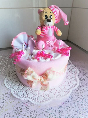 BABY-TRAUMLAND ♥ Schlafbärchen mit Zipfelmütze ♥ Windeltorte zur Geburt Baby Mädchen
