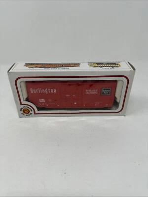 Bachmann HO Scale Burlington Hydraulic Cushioning Model Railroad Box Car In Box - Image 1 of 4