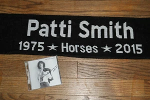PATTI SMITH rare anniversary HORSES scarf and signed CD - Picture 1 of 7