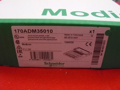 New In Box Schneider Modicon 170ADM35010 Analog Output Module - Image 1 of 3
