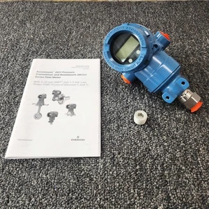 Rosemount Transmitter, 2051TG0A2B21AE5M4A1037, 0-5 PSI - Picture 1 of 9