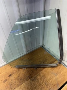 1979-1985 Mercedes Benz 300cd Coupe Right Rear Quarter Glass Window - Picture 1 of 12