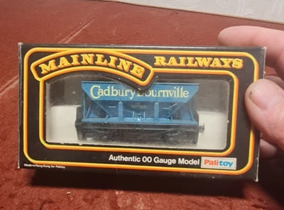 Mainline 37408 Cadbury Bournville Hopper Wagon - Image 1 of 3