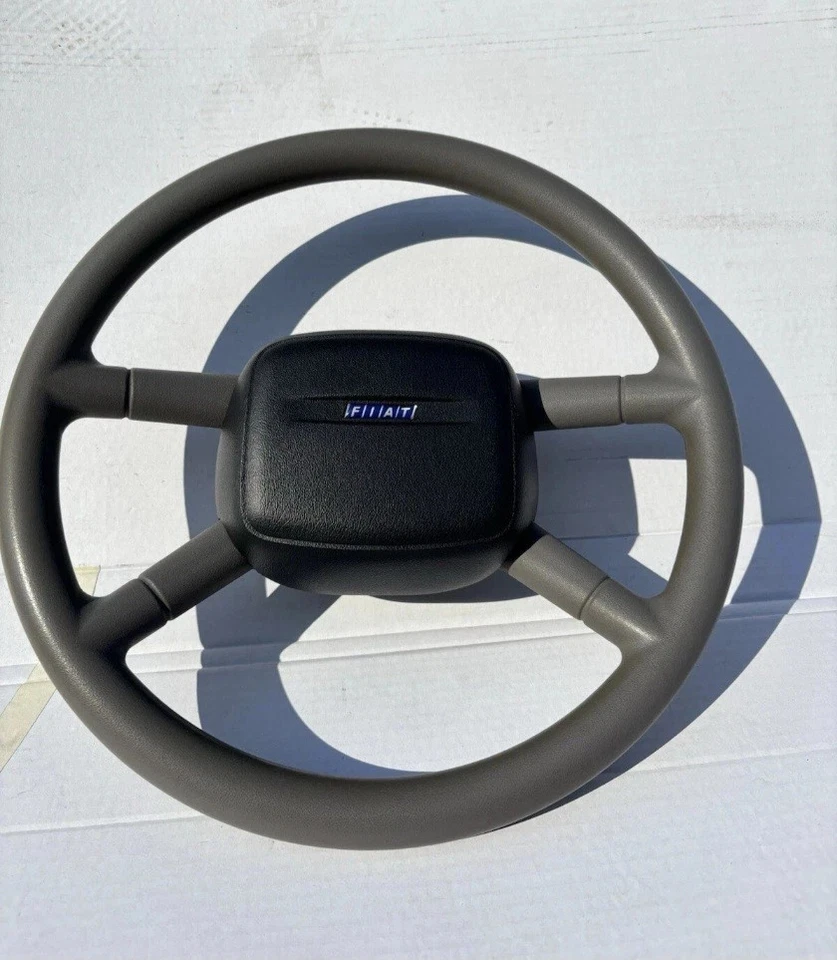 Sterzo Volante Fiat Panda 4x4 141 E Sisley  Ottime condizioni  colore grigio - Immagine 1 di 1