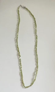 Collar con cuentas de piedras preciosas de cristal peridoto - plateado - nuevo - Imagen 1 de 7