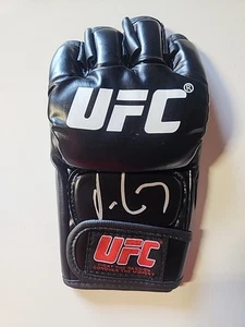 Vicente Luque Signed Autographed UFC Glove COA BAS Beckett #BH24979 - Picture 1 of 3