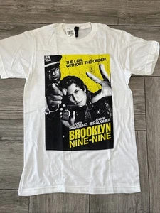 Brooklyn Nine-Nine The Law Without Order Tee T-Shirt Size Small  New Tags - Foto 1 di 3