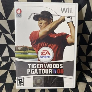 Tiger Woods PGA Tour 08 (Nintendo Wii, 2007) Videogioco Golf NOS Nuovo Sigillato - Foto 1 di 6