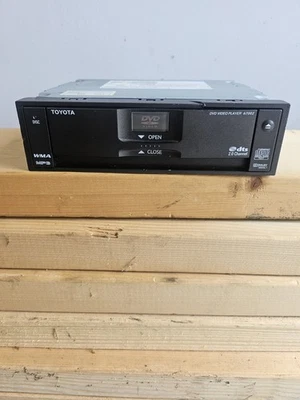 2011-2014 TOYOTA SIENNA REAR ENTERTAINMENT DVD PLAYER 86270-45010 FACE ID  67002 - Image 1 of 4