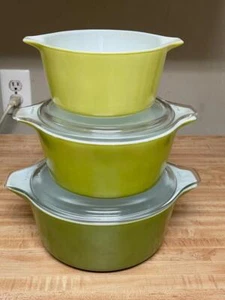5 Stück Pyrex Vintage "Verde Green" verschachtelte Rührschüsseln, 473, 474 & 475, Deckel - Bild 1 von 1