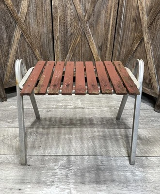 Mesa de beber vintage MCM retro listones de secoya aluminio patio bar piscina - Estate Find Foto 1 de 4