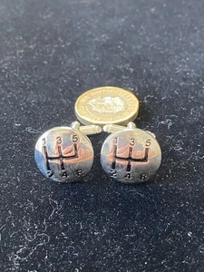 Gear stick novelty cufflinks - automobilia - silver tone - Picture 1 of 3