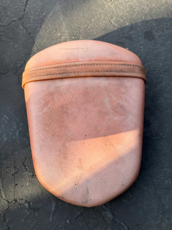 08-09 Suzuki GSXR600 GSXR 600 750 asiento de pasajero rojo Foto 1 de 4