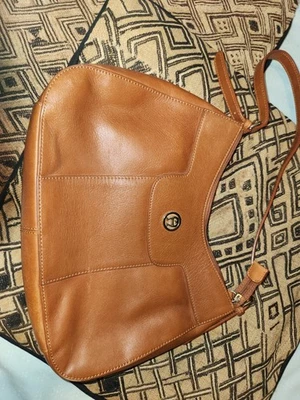 Vintage Etienne Aigner - Image 1 of 4