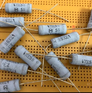 470 Ω  470R Ohm 5W 5% Metal Oxide Film Resistor Panasonic ERG Series Multi Qty - Picture 1 of 1