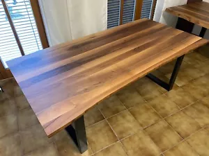 Esstisch Nussbaum voll massiv mit Naturbaumkanten 200 x 100 cm nagelneu - Bild 1 von 9
