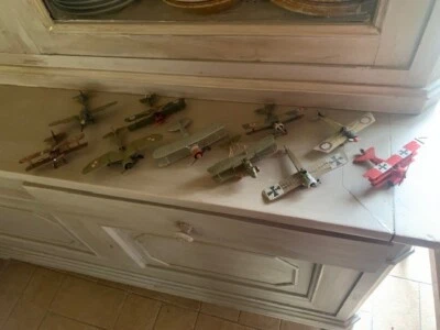 lotto 10 aeromodelli I e II Guerra Mondiale scala 1:72 montati - Immagine 1 di 2