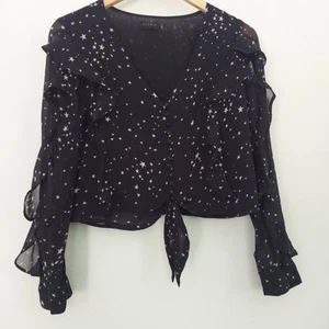 Storia Black Celestial Top Stars Ruffles Crop Tie Front Small - Imagen 1 de 10