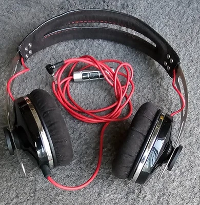 sennheiser momentum 1 sobre oreja Foto 1 de 4