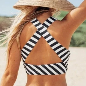 Neu mit Etikett Albion Fit Hang Ten Game Changer bauchfreies Damen-Bikinioberteil Schwimmen schwarz weiß - Bild 1 von 9