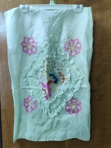 Flaw VINTAGE EMBROIDERED SILK BED Spread 2 PILLOWCASES Peacock Ruffles Full Size - Picture 1 of 18