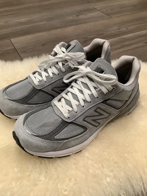 New Balance 2020 990 v5 Gray White Shoes Sneakers Mens Size 8.5  D - Image 1 of 4