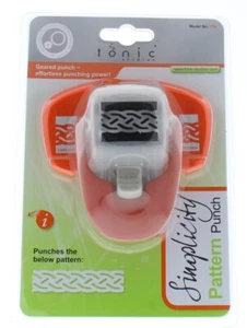 Tonic Studios Simplicity Pattern Paper Punch Celtic Strip Border Knot - Picture 1 of 2