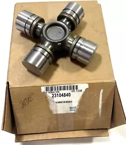 Genuine OEM GM Escalade Left Drive Shaft Universal Joint Kit 1984-2020 23104840 - Picture 1 of 3