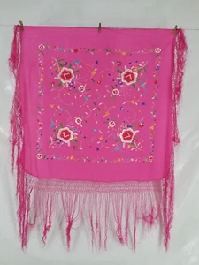 Vintage Chinese Silk Hand Embroidered Floral Piano Shawl 42x40 inches - Picture 1 of 11
