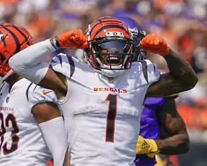 8x10 Photo JA’MARR CHASE Cincinnati Bengals WR NFL Receiver Super Bowl LSU - Picture 1 of 1