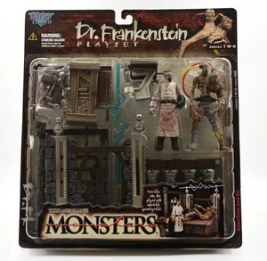 Todd McFarlane's Monsters Series 2 - Dr. Frankenstein Action Figure Playset - Picture 1 of 2