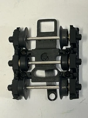 MTH O-GAUGE FRONT TRUCK from LOCOMOTIVE #6200 (parts) - Image 1 of 4