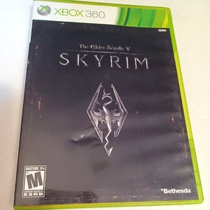 The Elder Scrolls V: Skyrim - Microsoft Xbox 360 Game - with Map and Manual - Picture 1 of 11