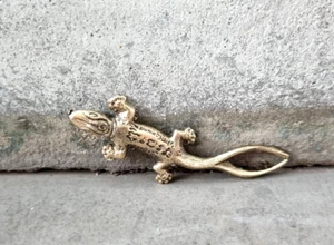 Amuleto Tailandés Gecko Lagarto Estatuilla Colgante Largo Dos Colas Yantra Suerte Oro 2.5" - Imagen 1 de 20