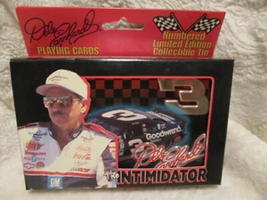 Carte da gioco Dale Earnhardt ~ latta edizione limitata numerata ~ carte in scatole sigillate - Foto 1 di 12