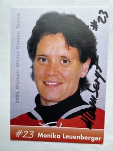 Autograph MONIKA LEUENBERGER-Ice Hockey SWITZERLAND-ZSC Lions-Zug-signed-AK - Picture 1 of 2