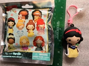 SNOW WHITE Christmas Disney Figural Bag Clip Holds GREEN APPLE 2024 Holiday Cape - Picture 1 of 14