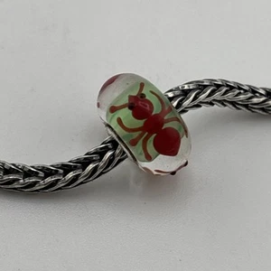 Authentische Trollbeads Eiche Unikat rote Ameise auf blau/grünem Sockel #559 - Bild 1 von 6