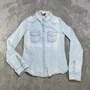 Divided H&M Denim Pearl Snap Button Up Size 6 Womens Western NWT - Picture 1 of 9