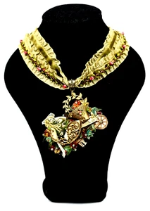 Beautiful Vintage Fabric Choker Necklace By Michal Negrin With Pendant Unique. - Picture 1 of 16