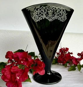 Vtg Art Deco Black Vase Fan Shape Glass Sterling Filigree Overlay Pattern & Rim - Picture 1 of 9